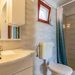 2 Bedroom Lovely In Casa de Férias