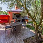 2 Bedroom Lovely In Medulin