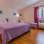 2 Bedroom Lovely In Medulin