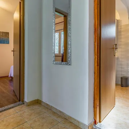 2 Bedroom Lovely In *