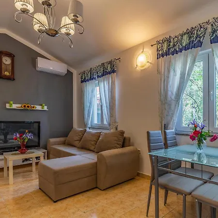 Feriehus 2 Bedroom Stunning In *